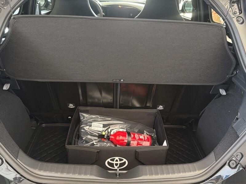 Toyota Aygo X 1.5 HYBRID 115 CVT