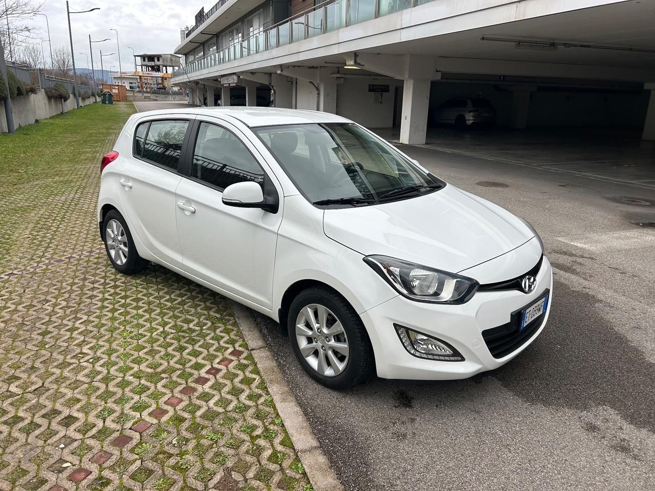 Hyundai i20 1.2 5p. BlueDrive GPL Sound Edition