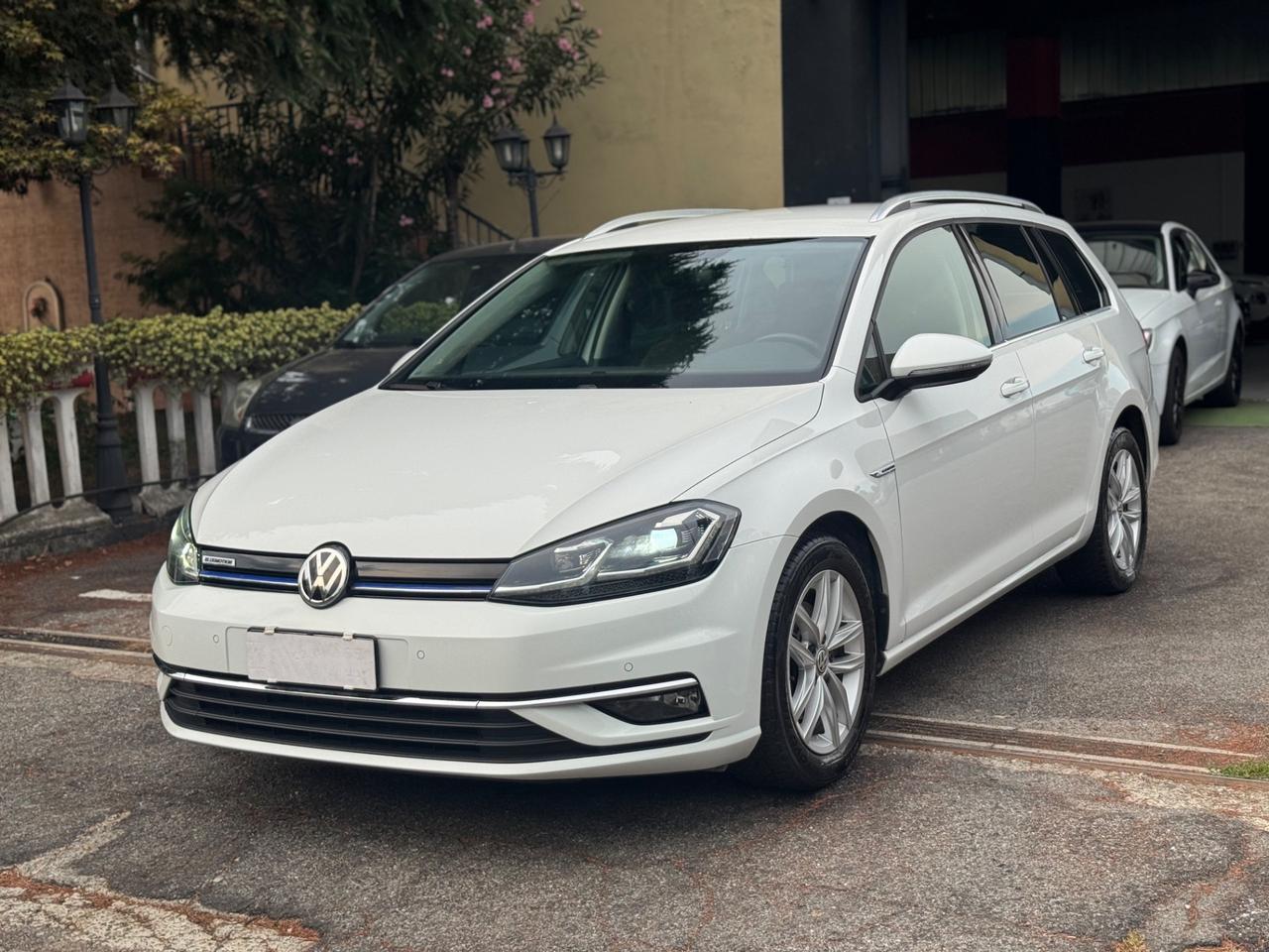 Volkswagen Golf Variant 1.4 TGI DSG Business BlueMotion