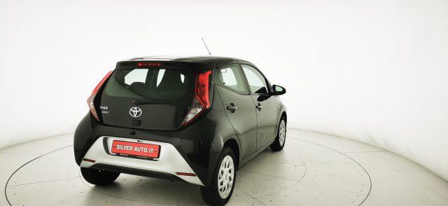 TOYOTA Aygo Connect 1.0 VVT-i 72CV x-business CAMBIO AUTOM.