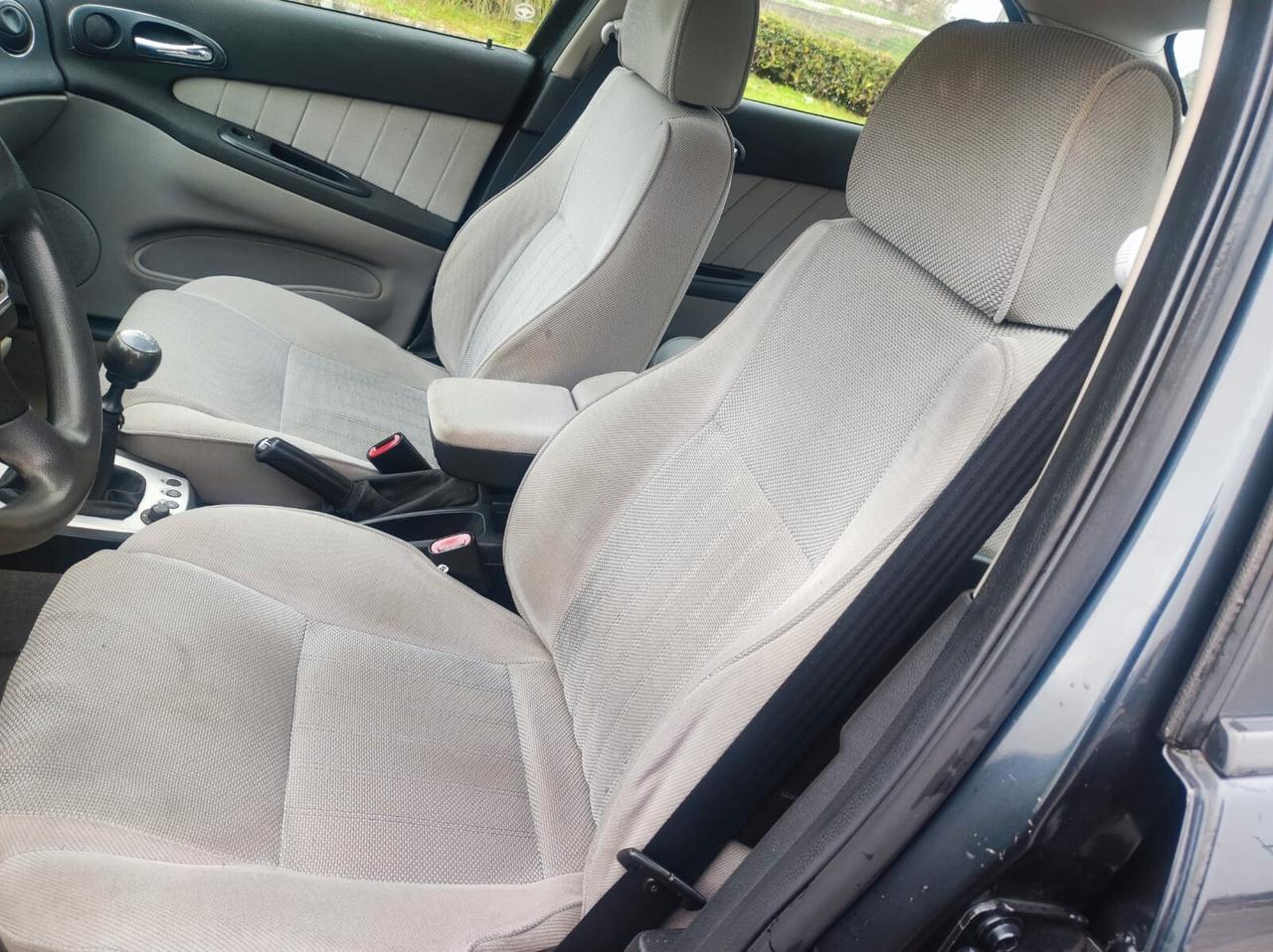 Alfa Romeo 156 1.9 JTD Distinctive