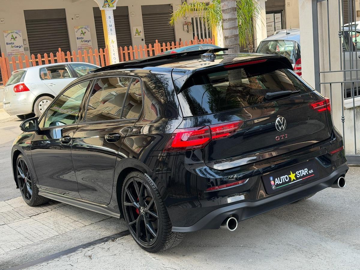 Volkswagen Golf 8 GTI 2.0 TSI 245 CV