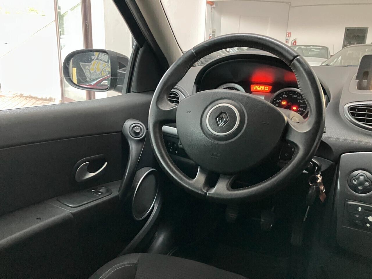 Renault Clio 1.2 16V TCE 100CV 3p 20TH NEOPATENTATI