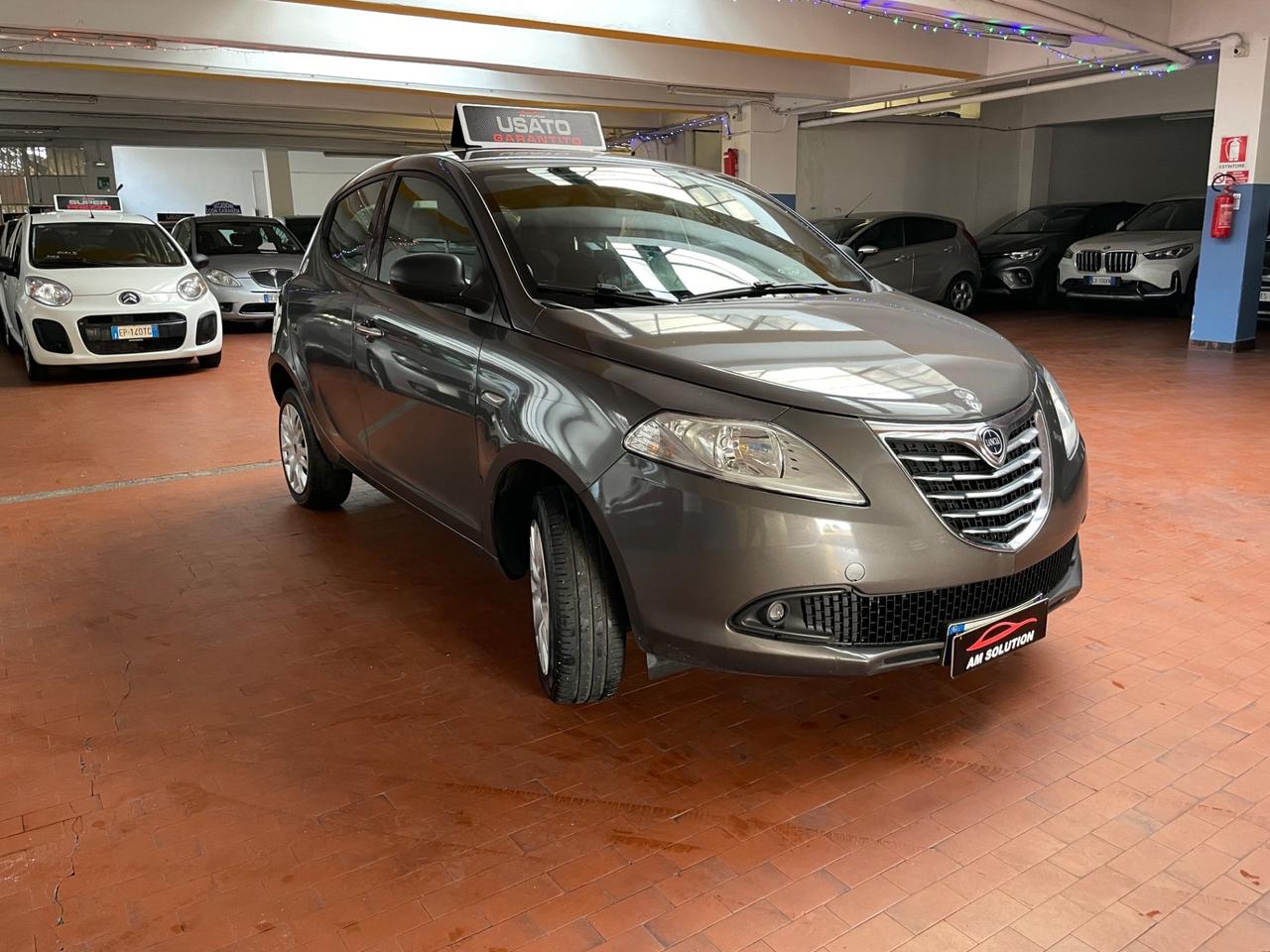 Lancia Ypsilon 0.9 Neopatentati Euro 5