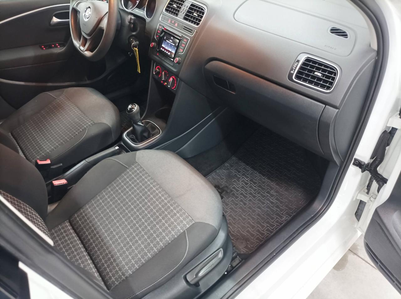 Volkswagen Polo 1.4 TDI 5p. CV 90 Comfortline BlueMotion Technology 06/2015