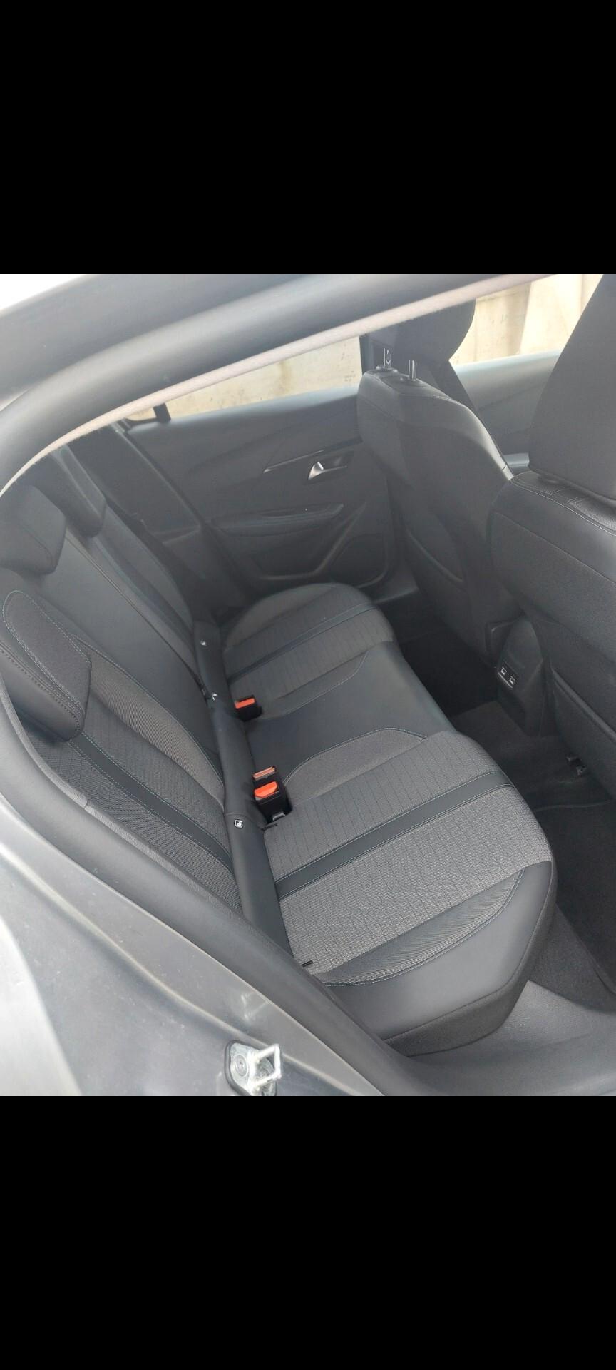 Peugeot 208 1.5 DIESEL 53 mila km dicembre 2022 prov nord italia