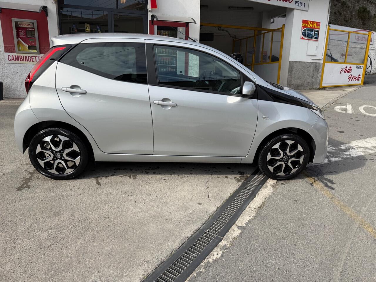 TOYOTA AYGO 1.0 NEOPATENTATI 5 PORTE