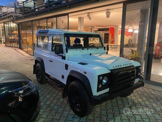 LAND ROVER Defender 90 2.2 TD4 Station Wagon n1