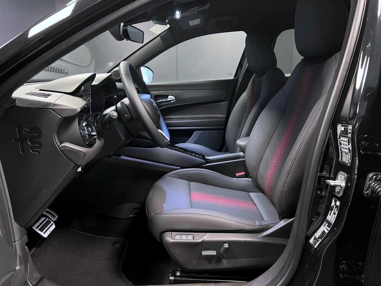ALFA ROMEO JUNIOR 1.2 136 CV HYBRID SPECIALE KM0