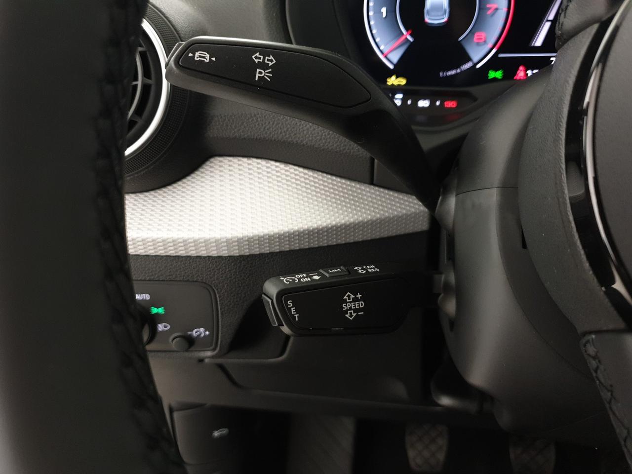 30TFSI 116CV Business Advanced