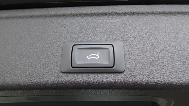 AUDI A4 Avant 40 TDI S tronic Business Advanced