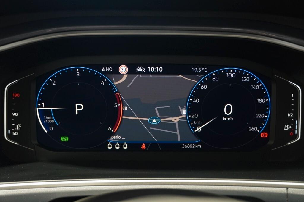 VOLKSWAGEN T-ROC 2.0 TDI 150CV DSG SCR STYLE ( FARI IQ-LIGHT LED MATRIX - DIGITAL COCKPIT - ADAPTIVE CRUISE - NAVI - APP CONNECT - PARK ASSIST - CERCHI 17 )
