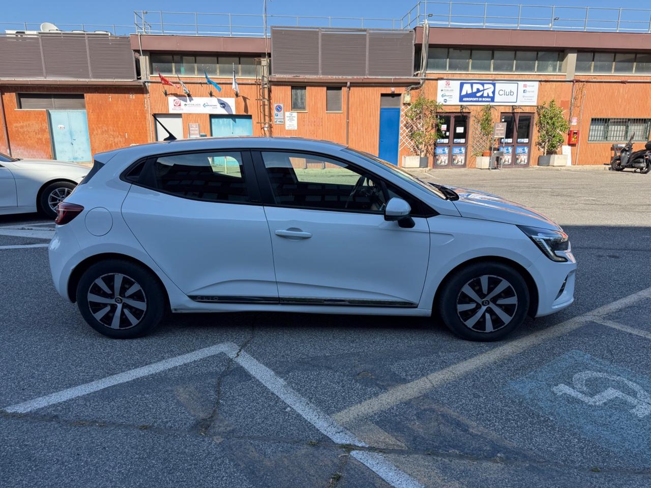 Renault Clio Full Hybrid E-Tech 140 CV 5 porte Business