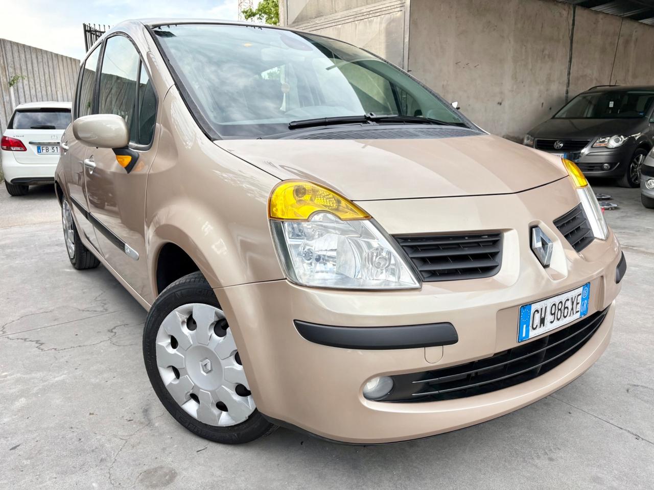 Renault Modus 1.2 66000km perta