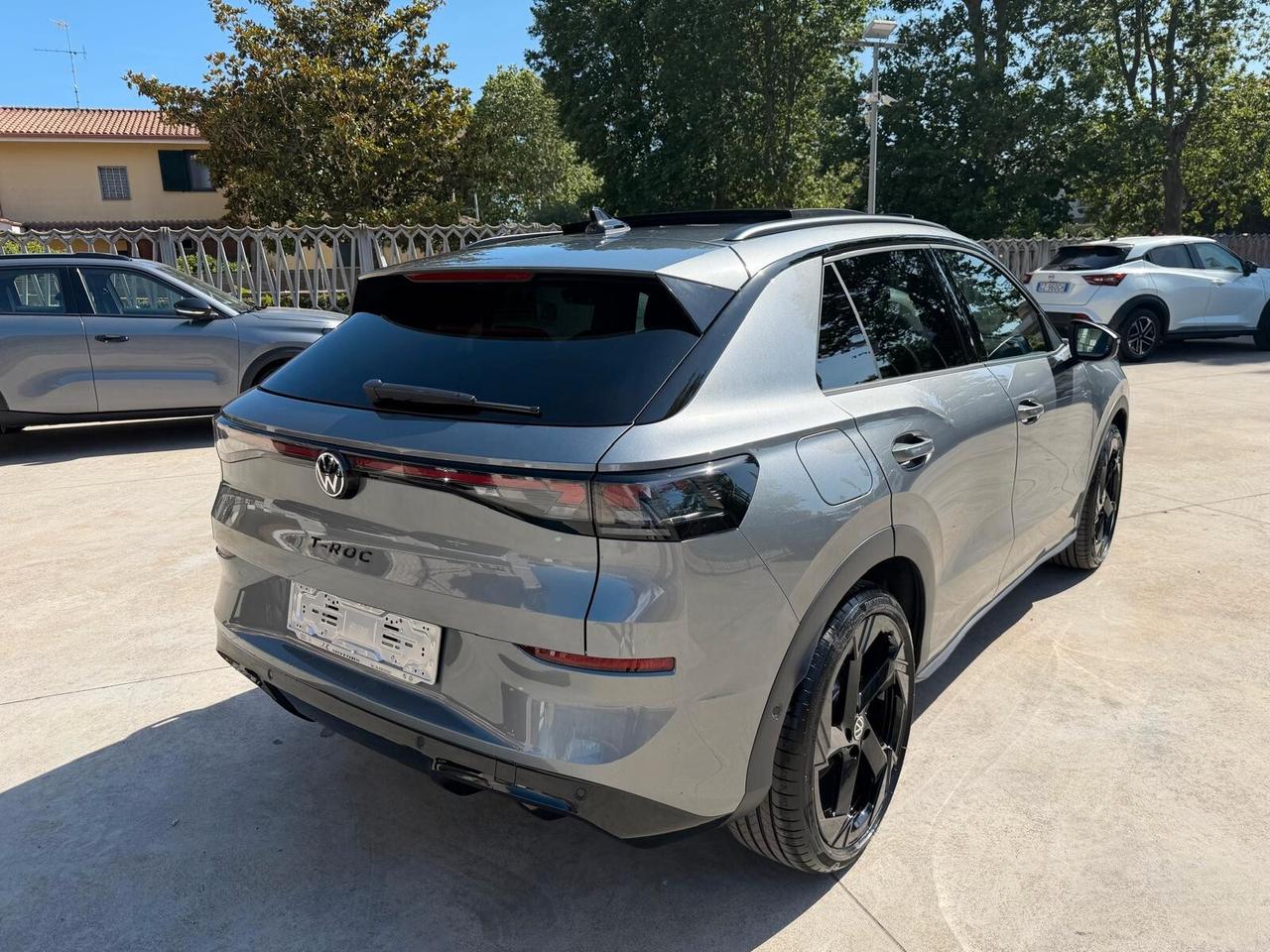 Volkswagen T-Roc 1.5 eTSI ACT 150 CV DSG R-Line