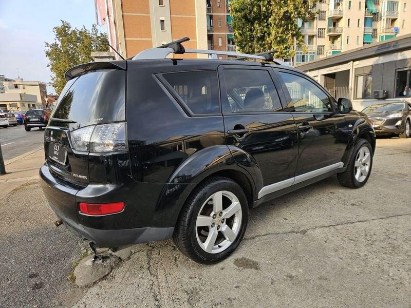 Mitsubishi Outlander Outlander 2.0 di-d 7POSTI GANCIO TRAINO