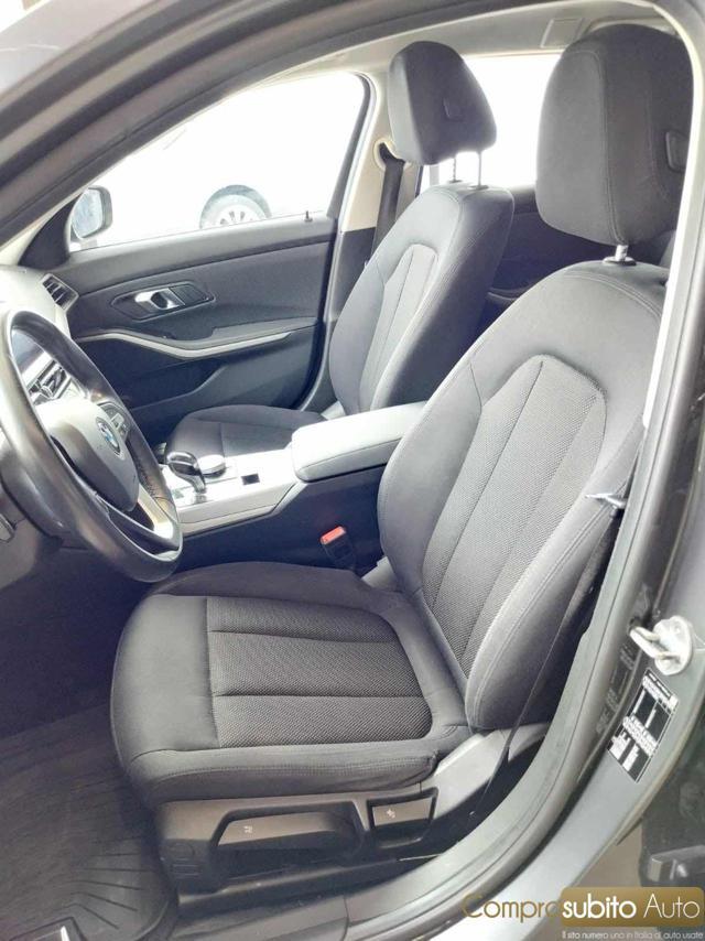 BMW 318 d Touring Luxury