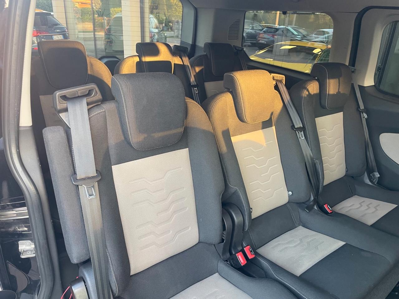 Ford Tourneo Custom 310 2.0 TDCi 170CV PC Titanium