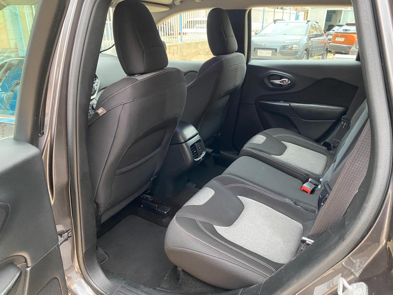 Jeep Cherokee 2.0 Mjt II Longitude