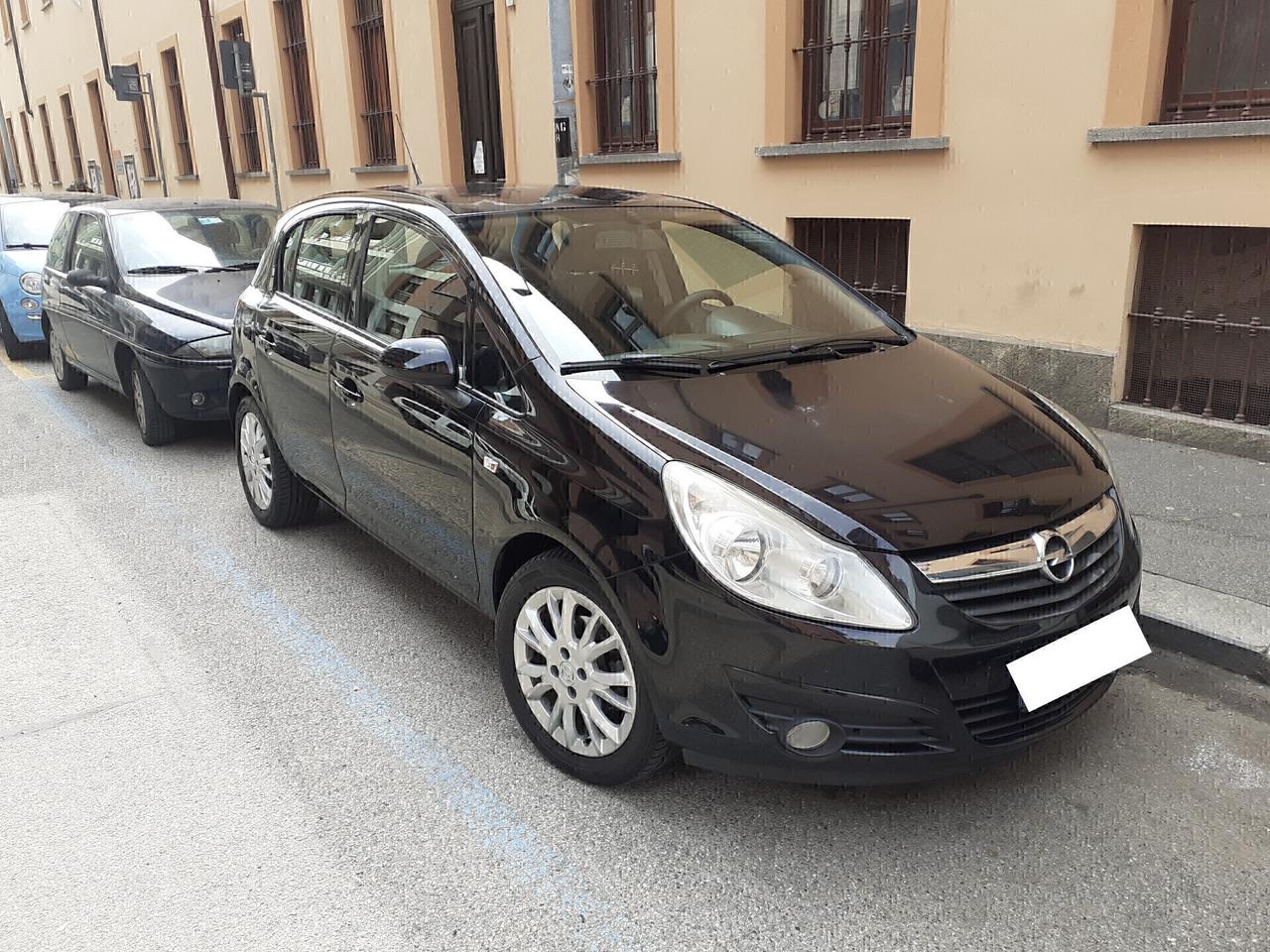 Opel Corsa - Fino a due anni di garnzia