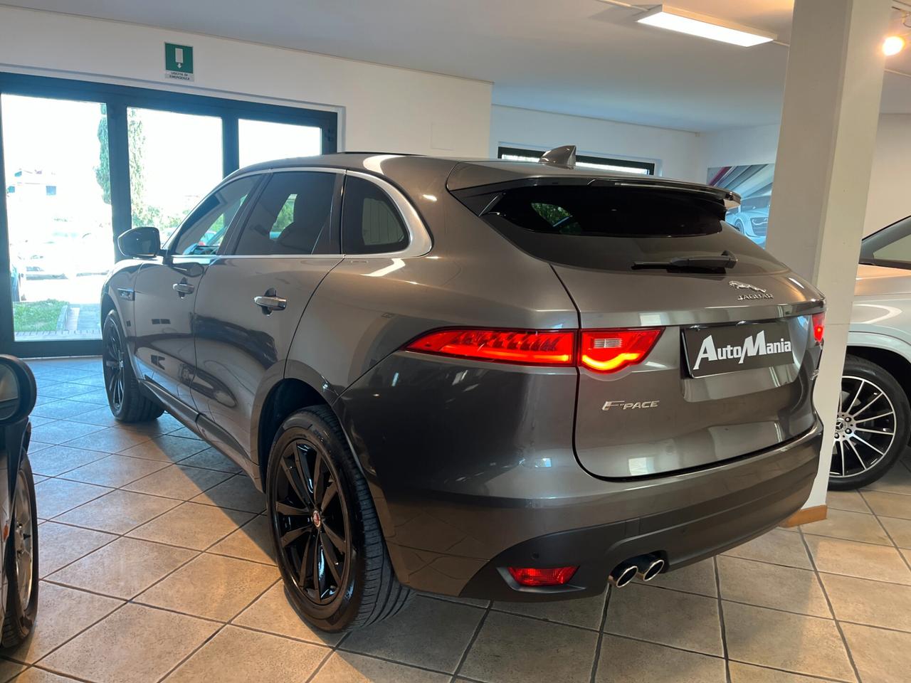 Jaguar F-Pace 2.0 D 180 CV AWD R-Sport
