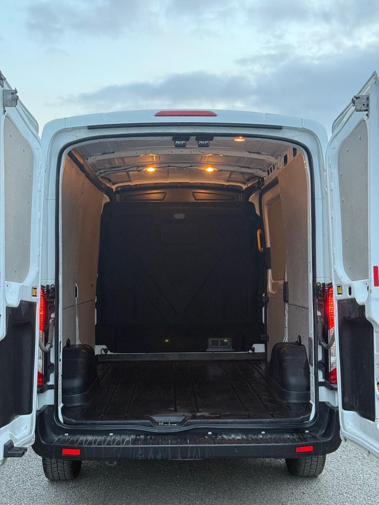 Ford Transit L2H2 MHEV 2023