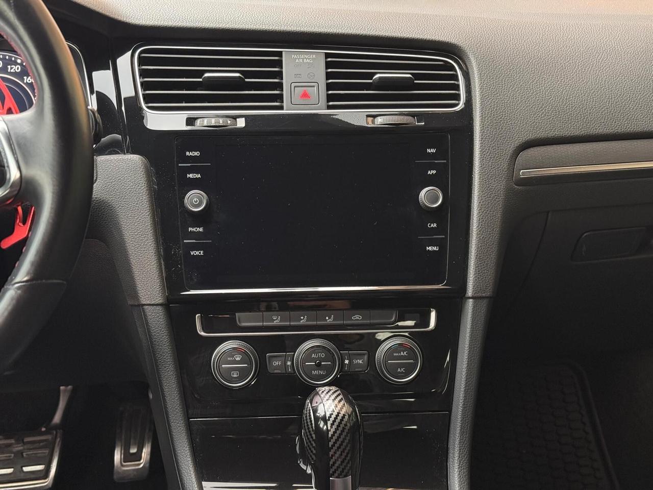 Volkswagen Golf GTI Performance 2.0 245 CV TSI DSG 5p. BMT