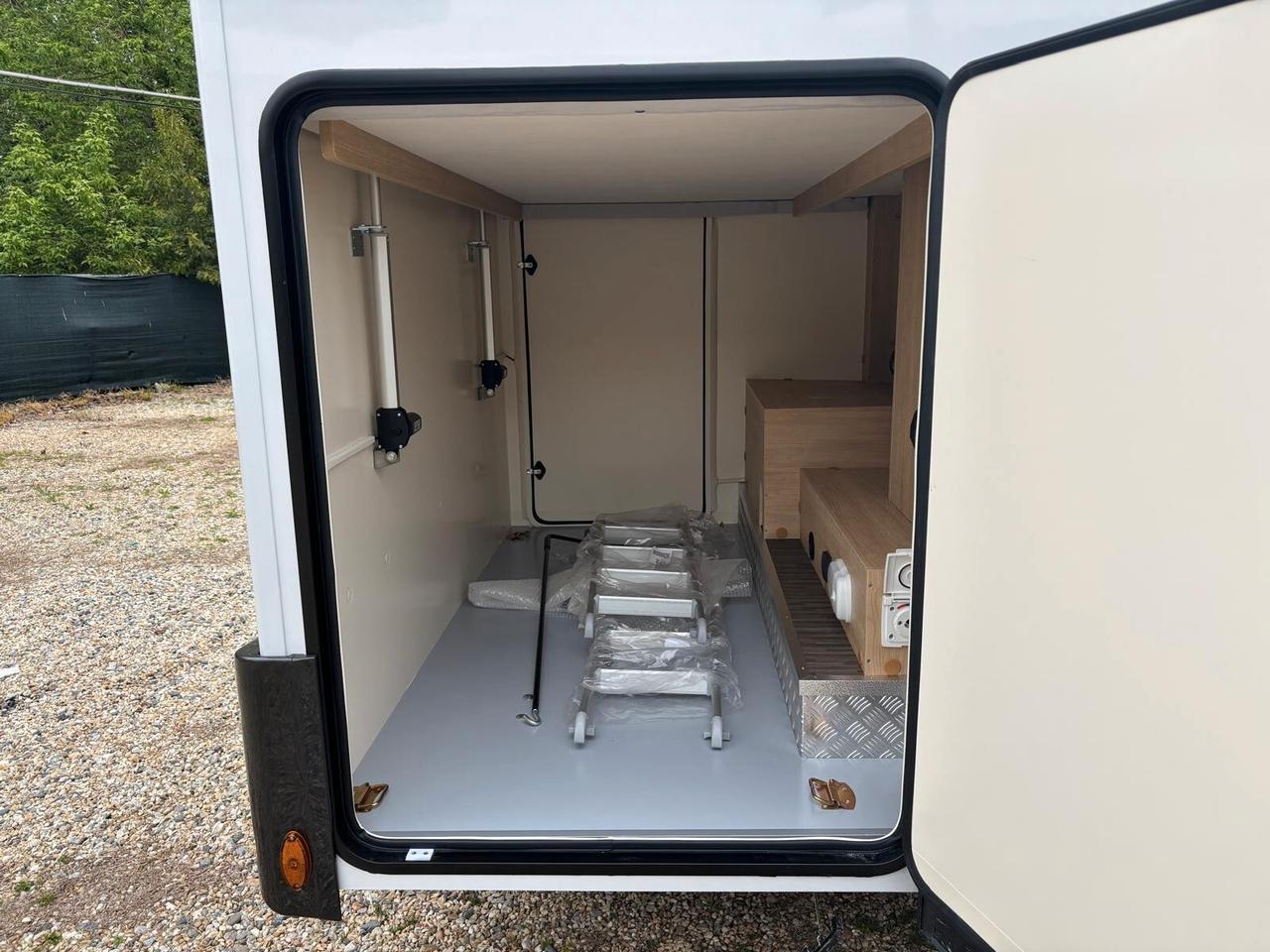 Ci International Spring Edition camper