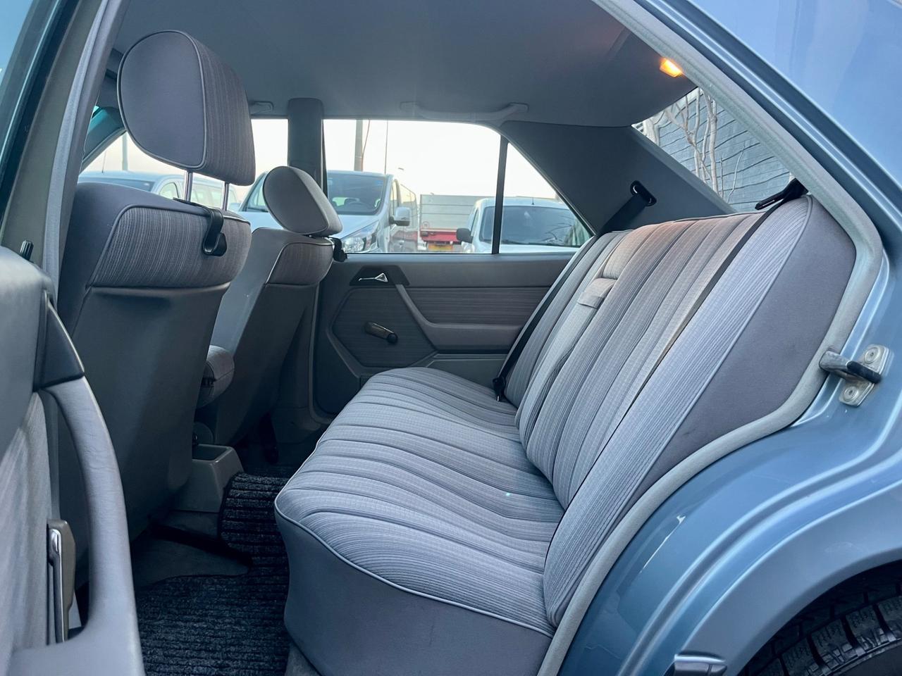 Mercedes-benz E 200 w124