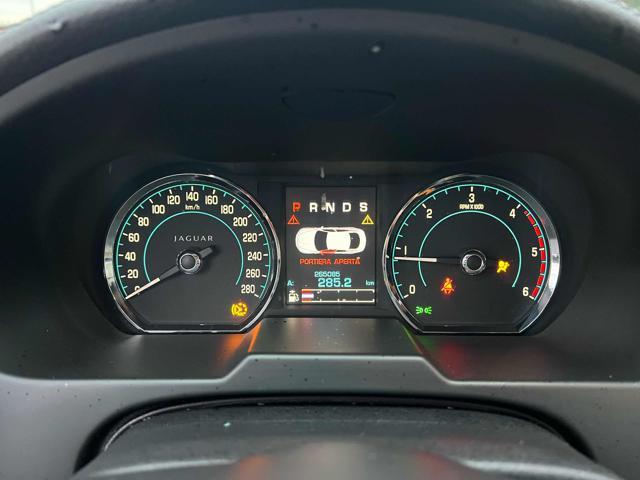 JAGUAR XF 2.2 D 190 CV