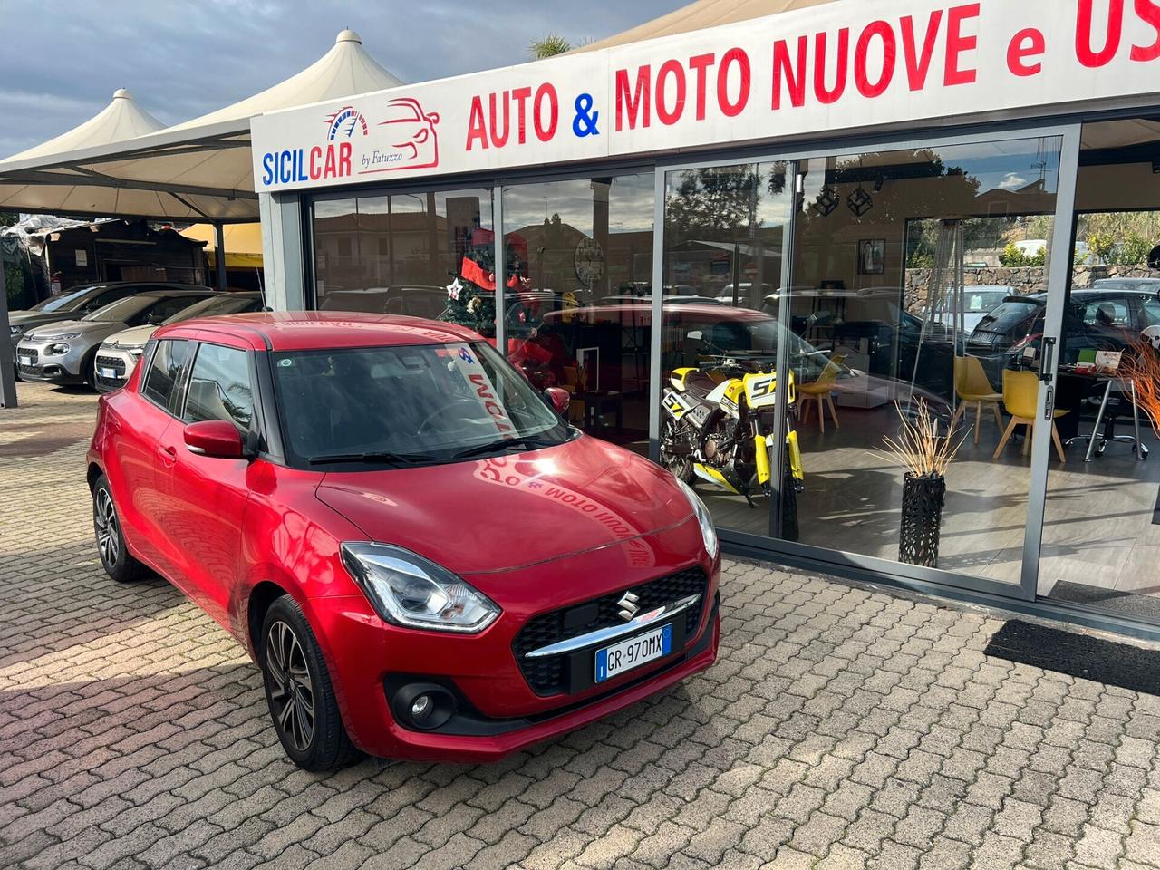 Suzuki Swift 1.2 Hybrid Top, iva esposta.