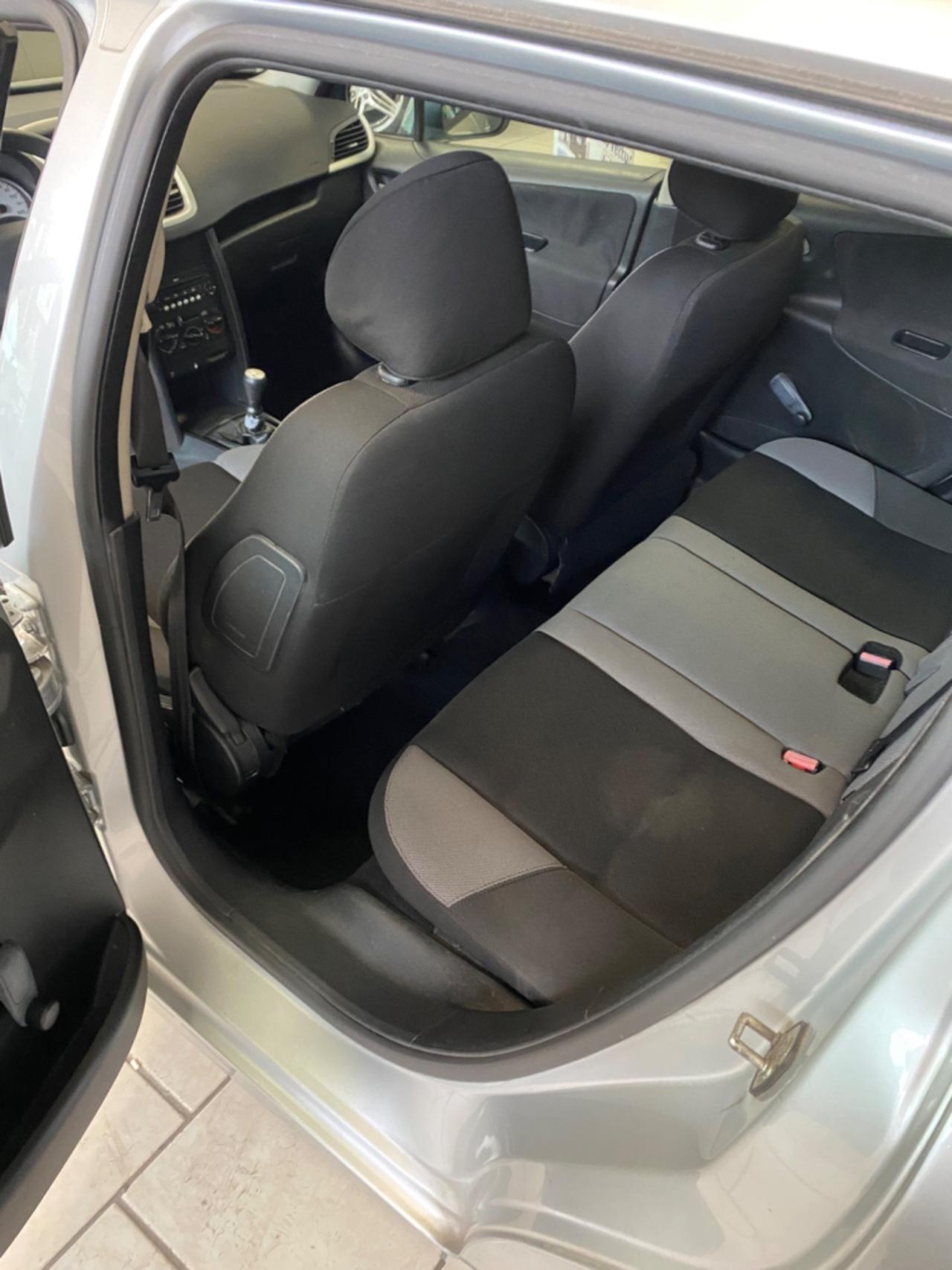 Peugeot 207 1.4 VTi 95CV SW XS Ciel