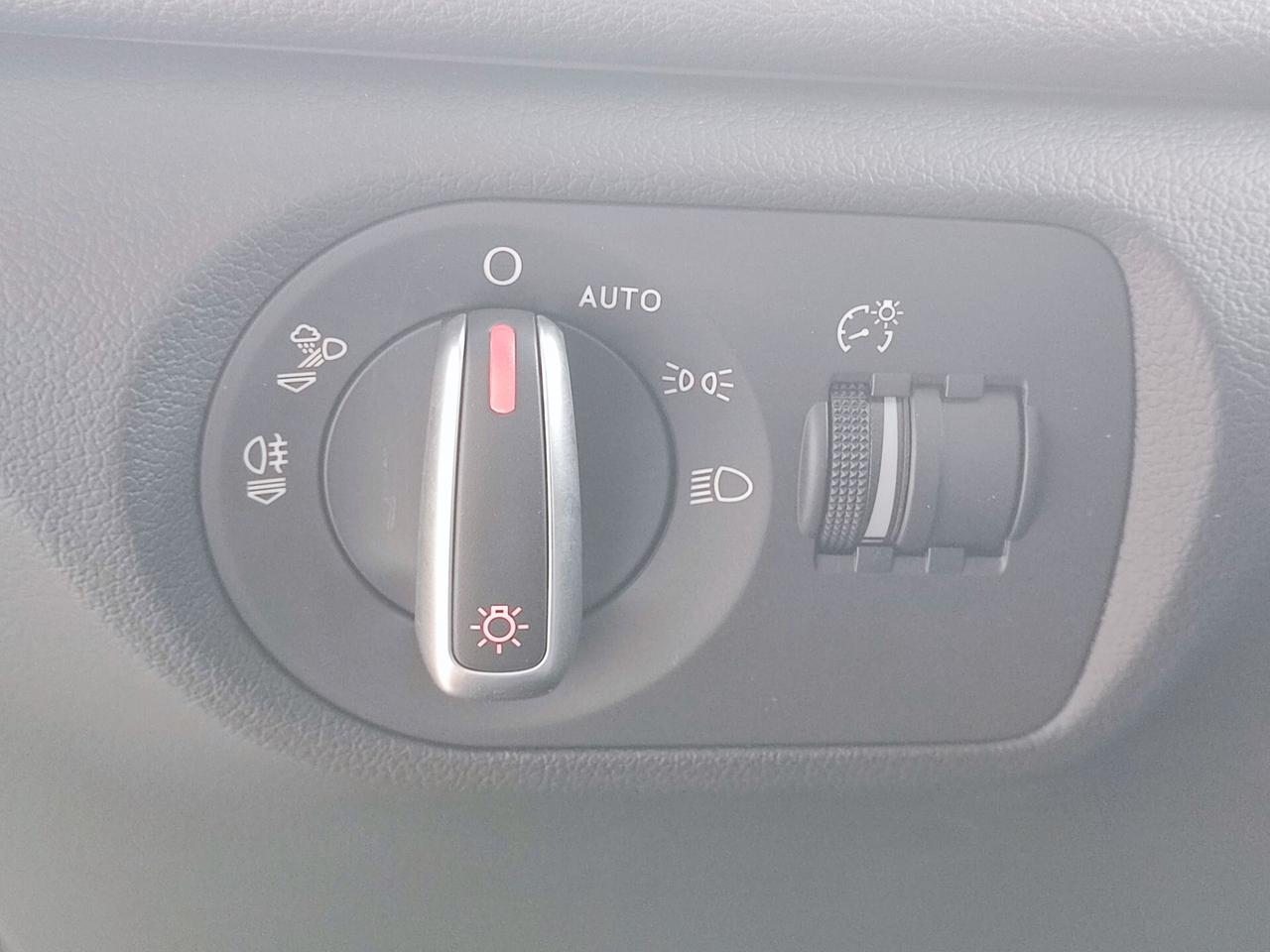 Audi Q3 2.0 TFSI 220 CV quattro S tronic Sport