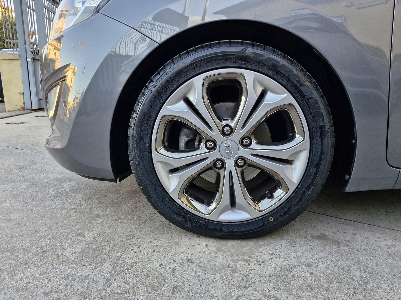 HYUNDAI I30 1.6 CRDi128CV TAGLIANDATA HYUNDAI