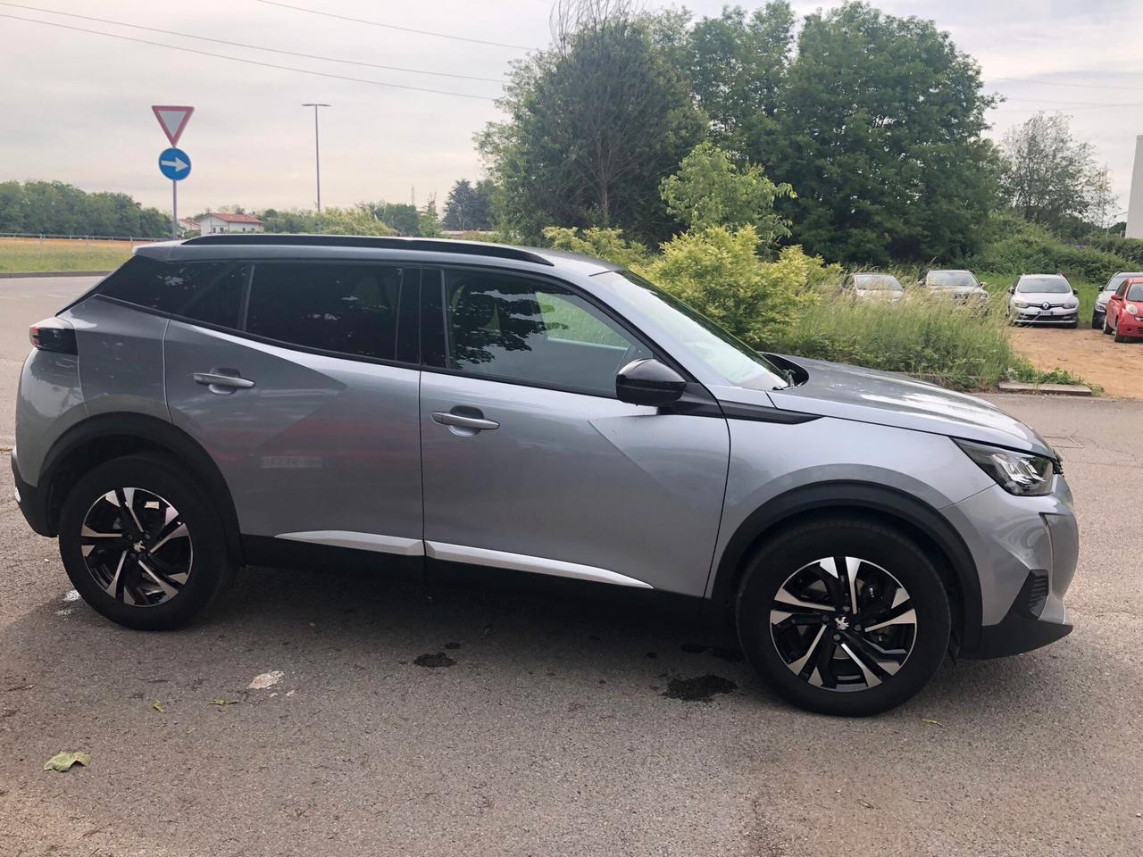 Peugeot 2008 BlueHDi 130 S&S EAT8 Allure Pack