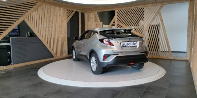 Toyota C-HR 1.8h Business e-cvt