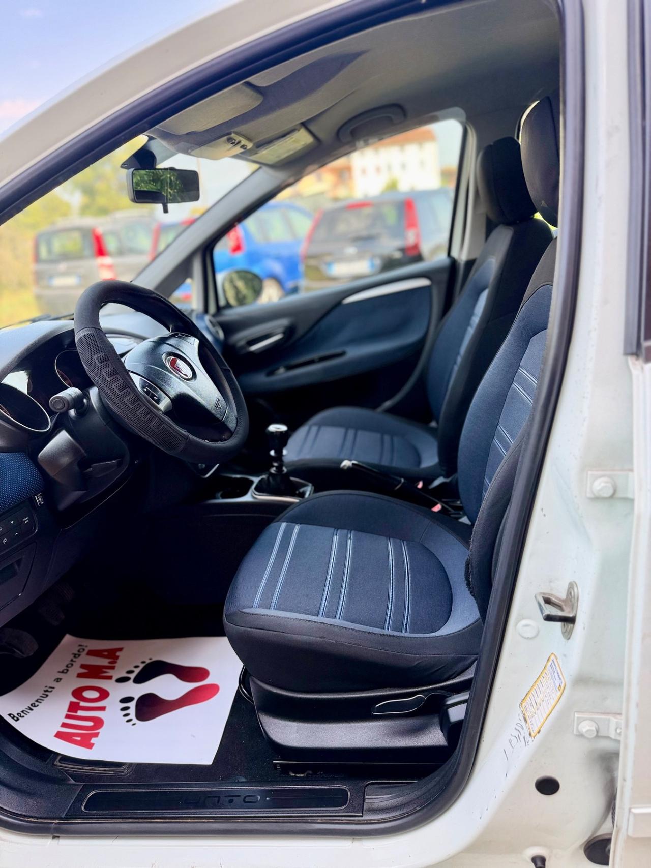 Fiat Punto Evo 2011 1.4 benzina/gol scade 2030 ok neopatentati ! ! !