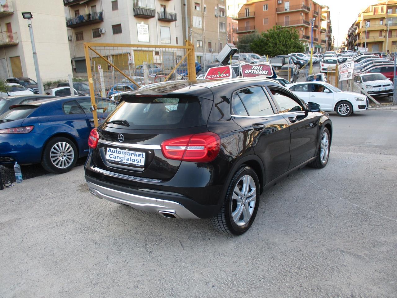 Mercedes-benz GLA 200 d Automatic PARI AL NUOVO