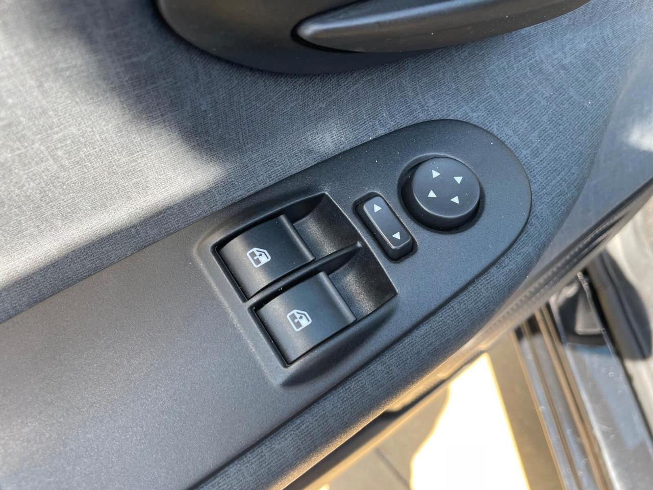 Lancia Ypsilon 1.0 FireFly 5 porte S&S Hybrid Gold