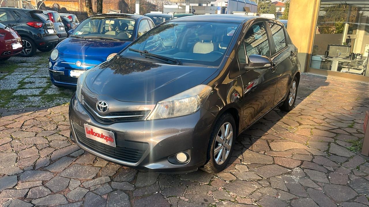 Toyota Yaris 1.0 5 porte Lounge