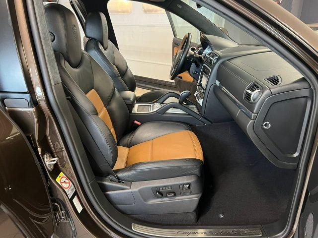 PORSCHE Cayenne 4.8 Turbo S 550CV COLOR MACADAMIA ! FRENI CARBO !