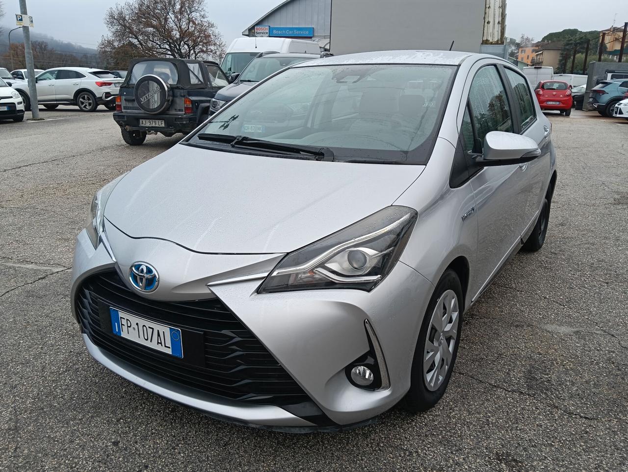 Toyota Yaris 1.5 Hybrid 5 porte Business