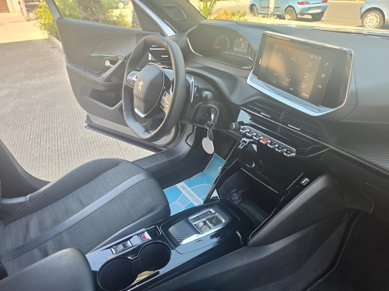 Peugeot 2008 BlueHDi 130 S&S EAT8 Allure