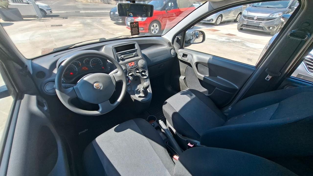 Fiat Panda 1.2 BENZINA 2011 aria condizionata