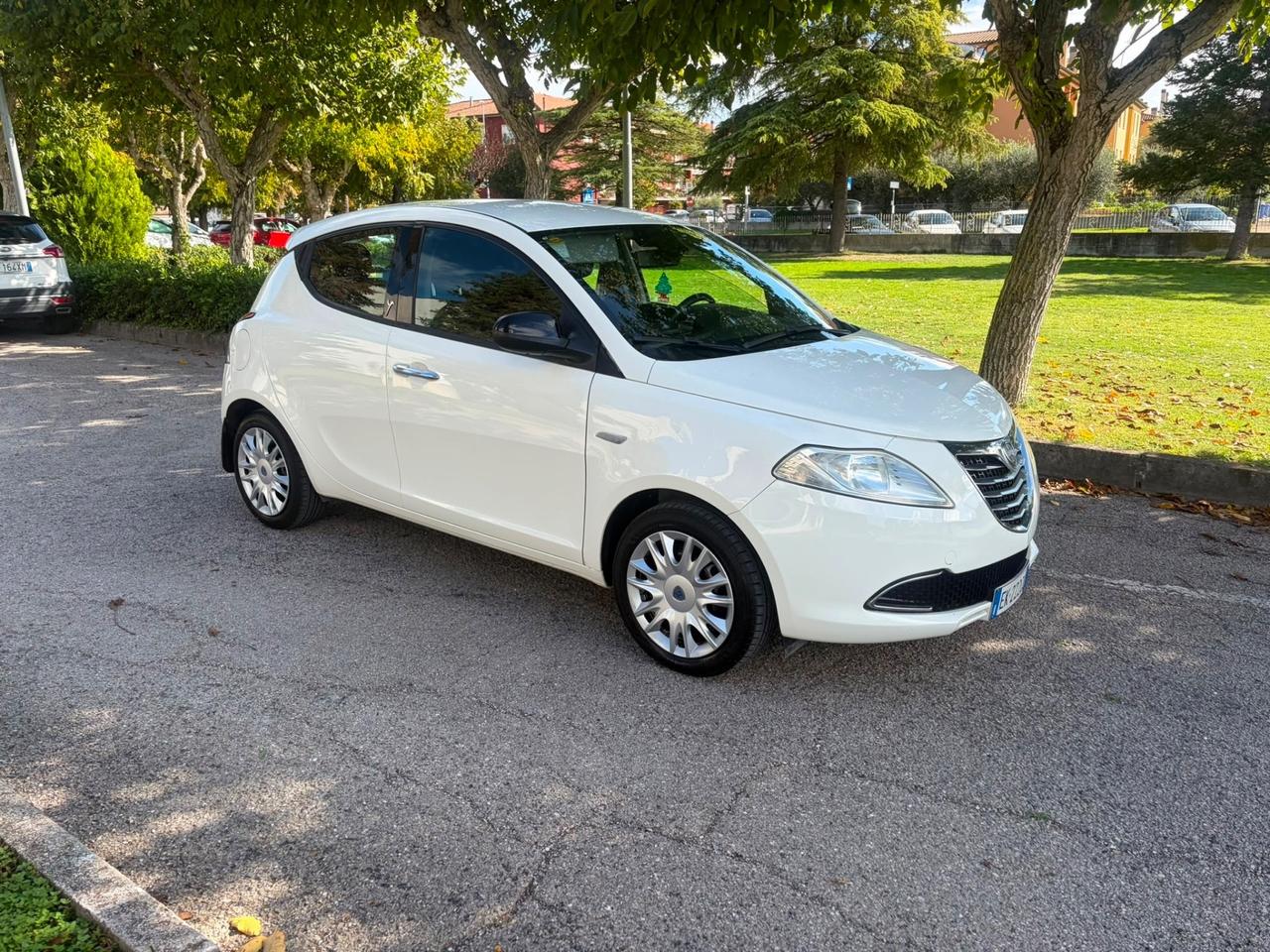 Lancia Ypsilon 1.2 elefantino
