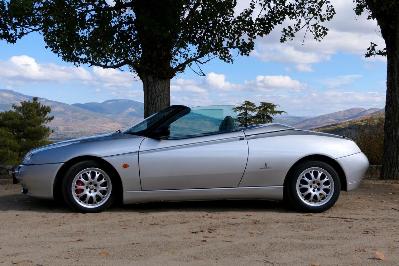 Alfa Romeo Spider 3.0i V6 24V cat L