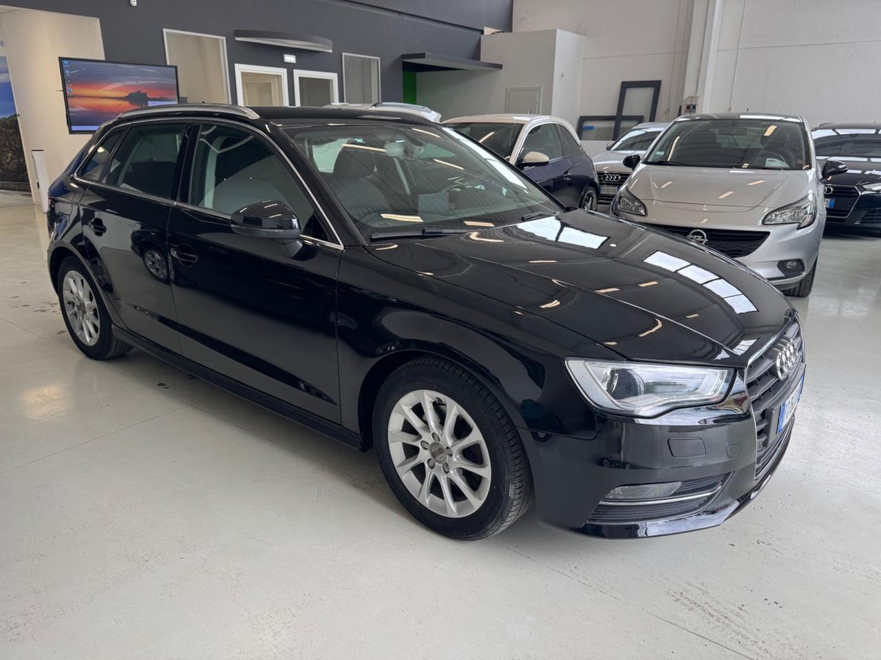 Audi A3 SPB 1.6 TDI ultra Attraction