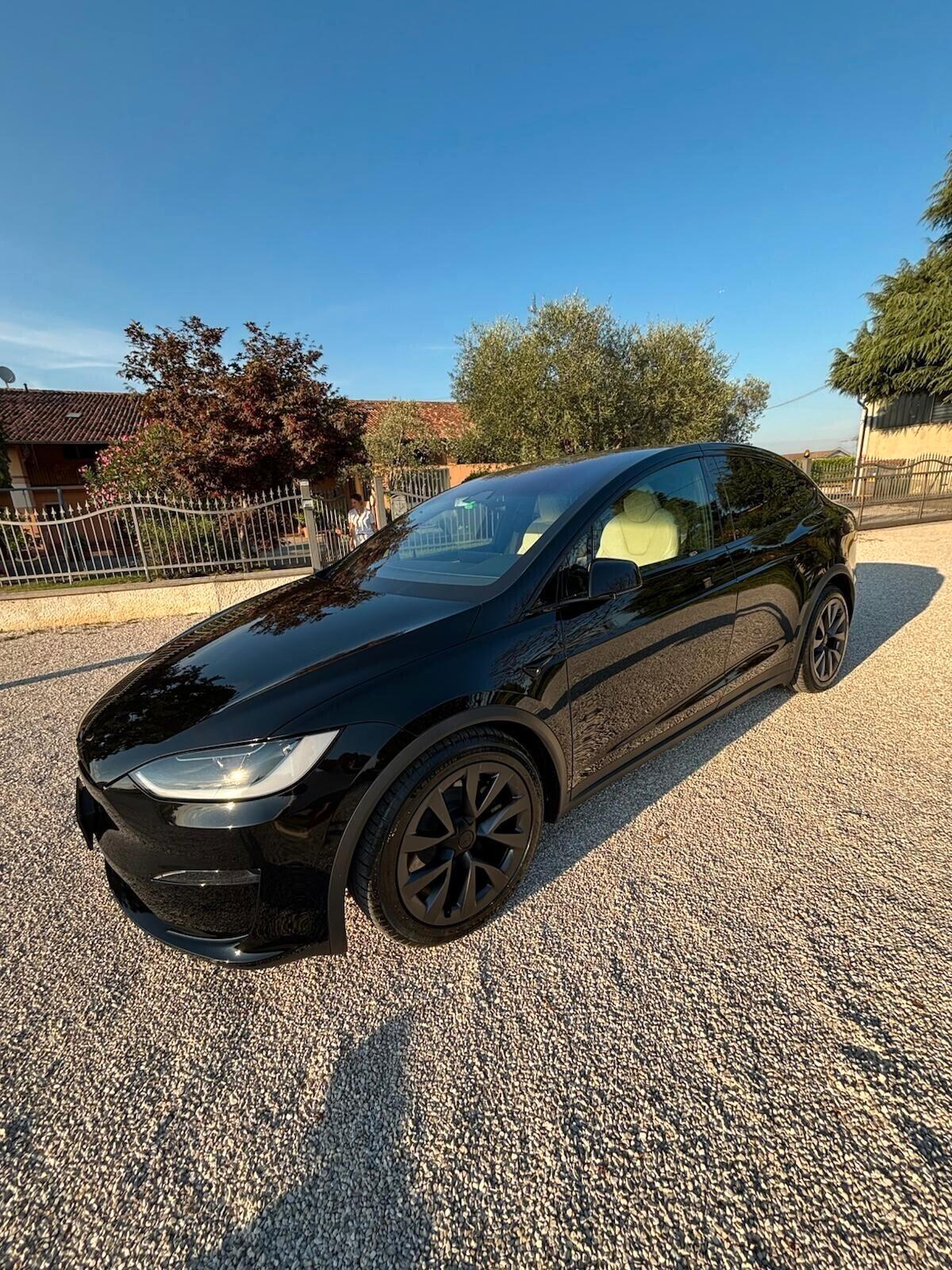 Tesla Model X