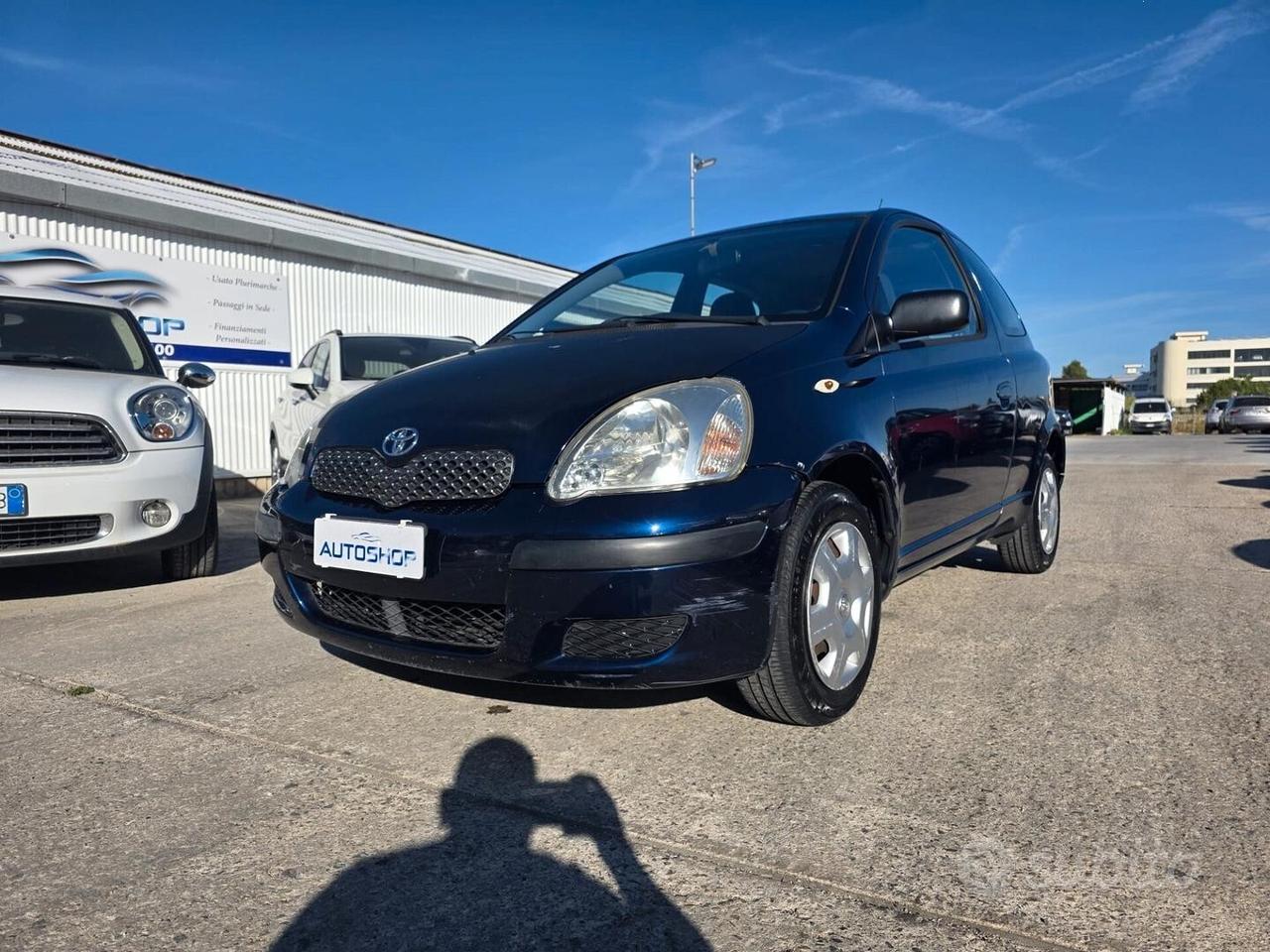 Toyota Yaris 1.0i 16V cat 3 porte Sol