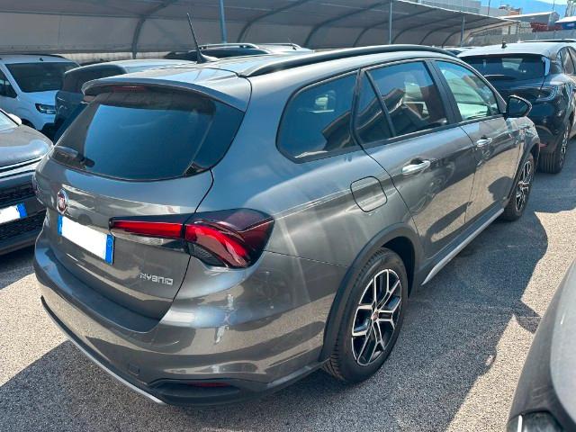 FIAT Tipo 1.5 Hybrid DCT SW Cross